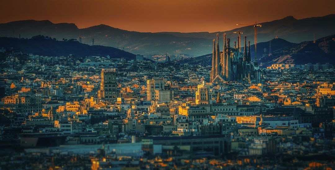 Microsoft aposta per Barcelona, la Xina aplica restriccions per a menors i altres notícies de setembre