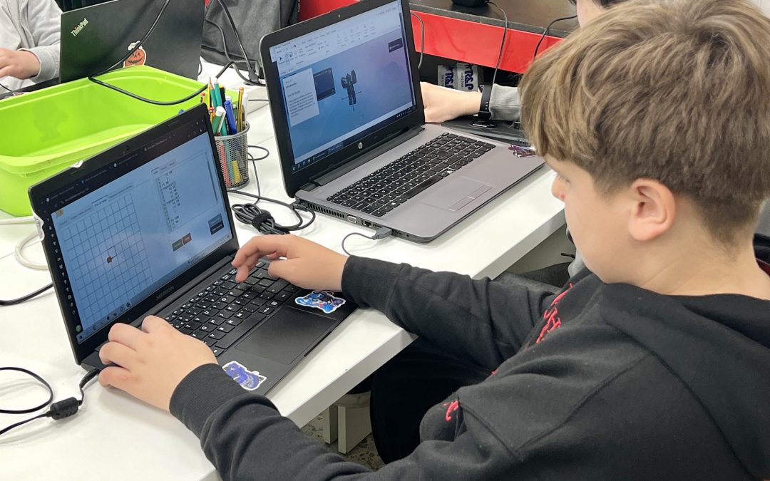 Alumne de Codelearn aprenent a programar
